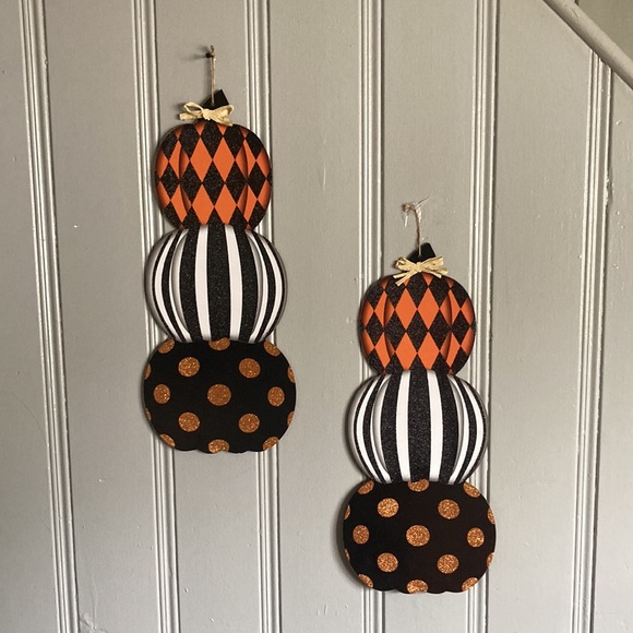 NWT 2- Beautiful Glittered Triple Stacked Wooden Pumpkin Decoration Signs - Picture 14 of 17